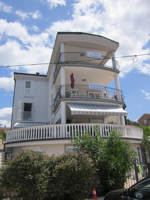 Apartments Antonia Malinska Ruang foto