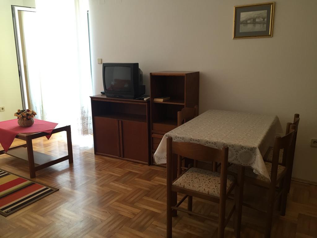 Apartments Antonia Malinska Bagian luar foto